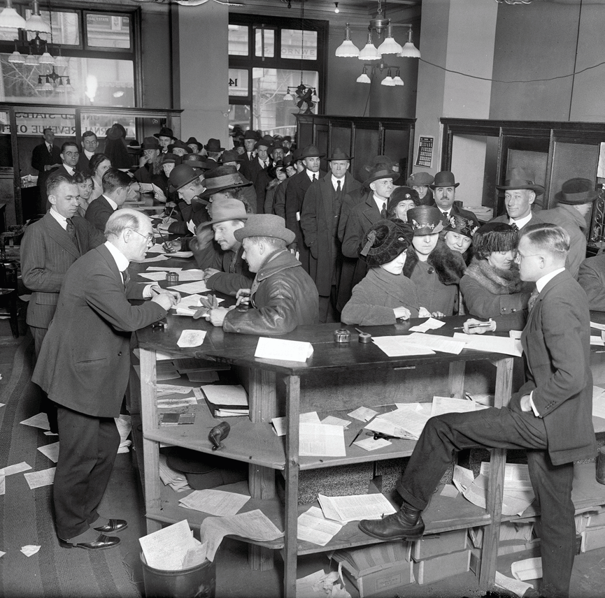 Ciudadanos en Oficina de la renta, Washington 1920. Shorpy