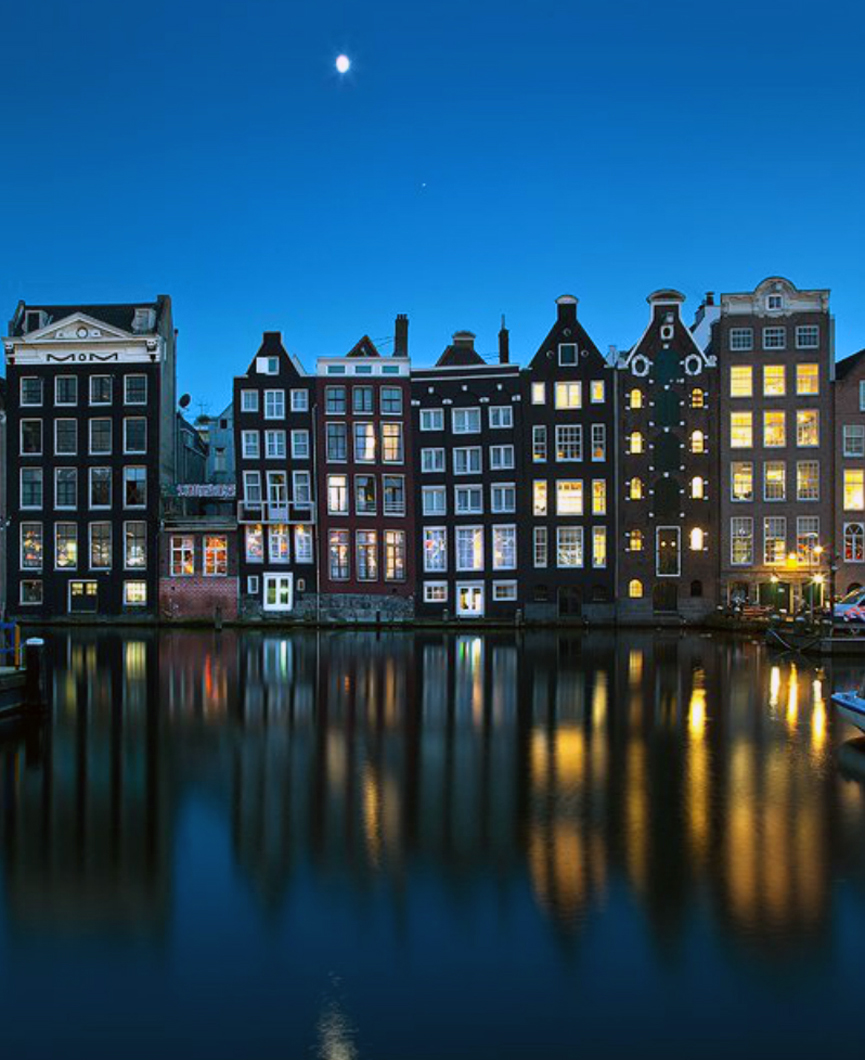 Restaurante para mujeres en National Cash Register, Dayton. Artem Savateev