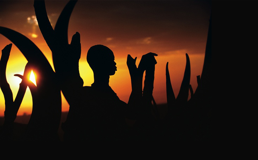 El lazo eterno de los Dinka con la naturaleza. Carol Beckwith