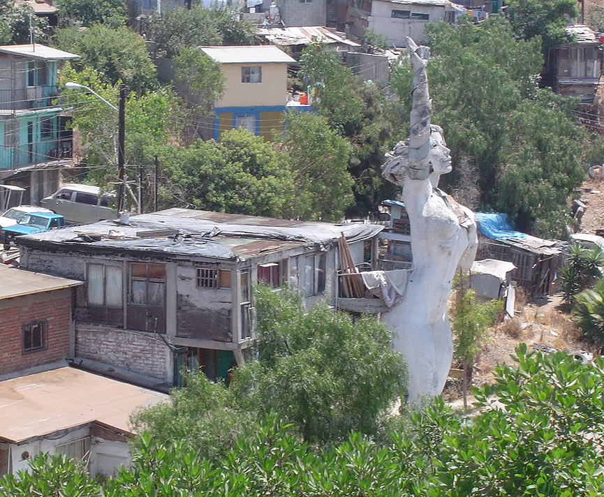 La Mona III Milenio, Tijuana 6. Yupi Harris