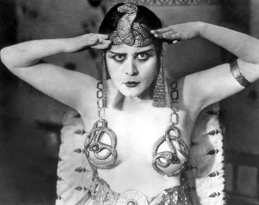 Theda Bara. Nueva York, 1917. Biblioteca del Congreso