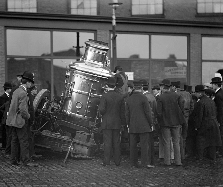Accidente de la bomba de agua durante un incendio. 1919. Boston Public Library